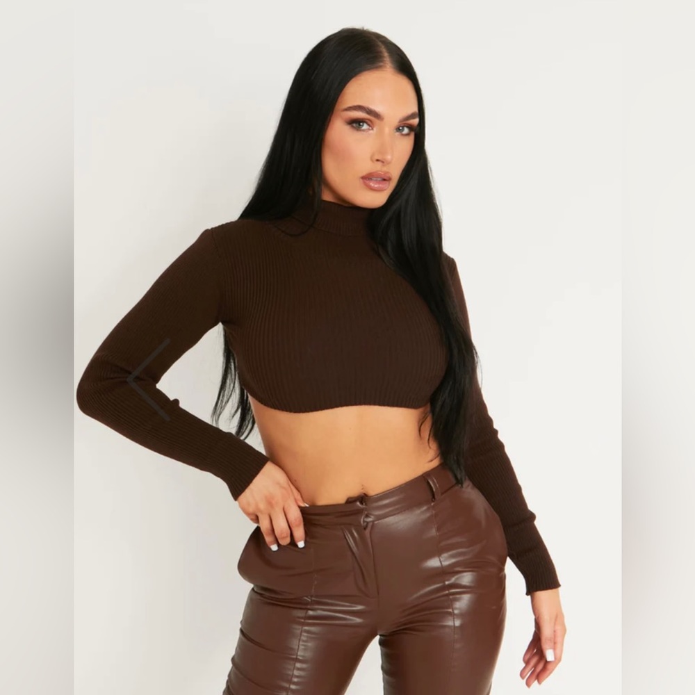 Cropped knitted turtleneck sweater, chocolate brown, size US 2